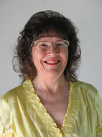 Elaine Davis, Montana and California artist of portraits, landscapes, and animals.